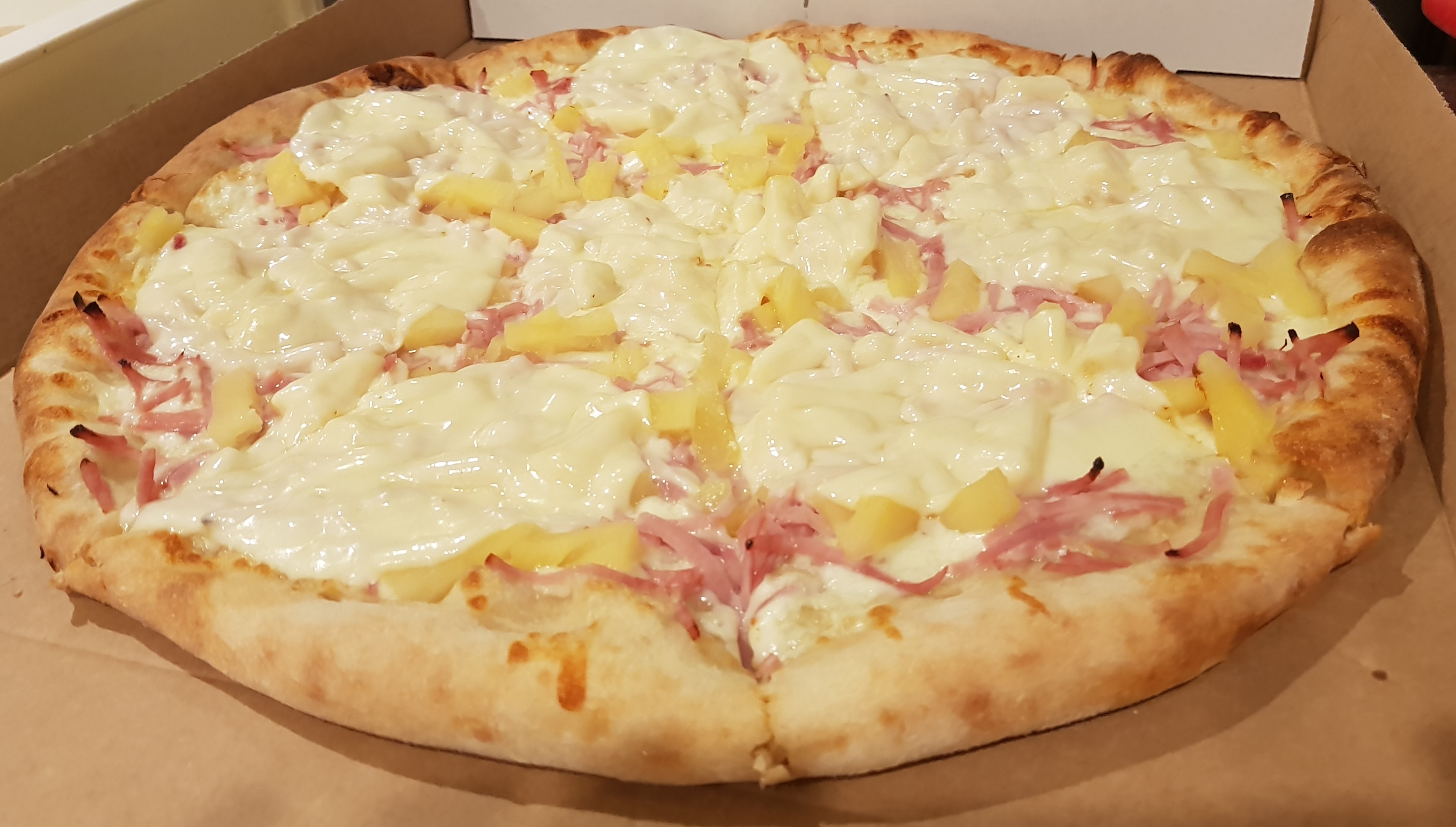 Order Hawaiian Pizza food online from Two Cousins Paradise store, Paradise on bringmethat.com