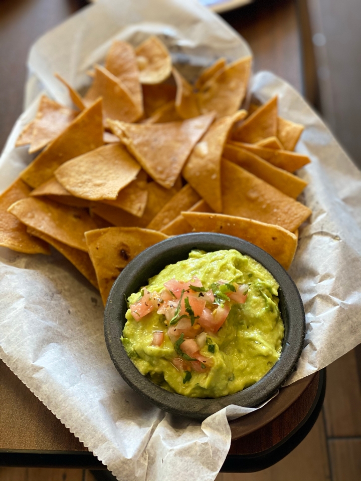 Order Guacamole & Chips food online from Mi Ranchito Mexican Food store, Moorestown on bringmethat.com