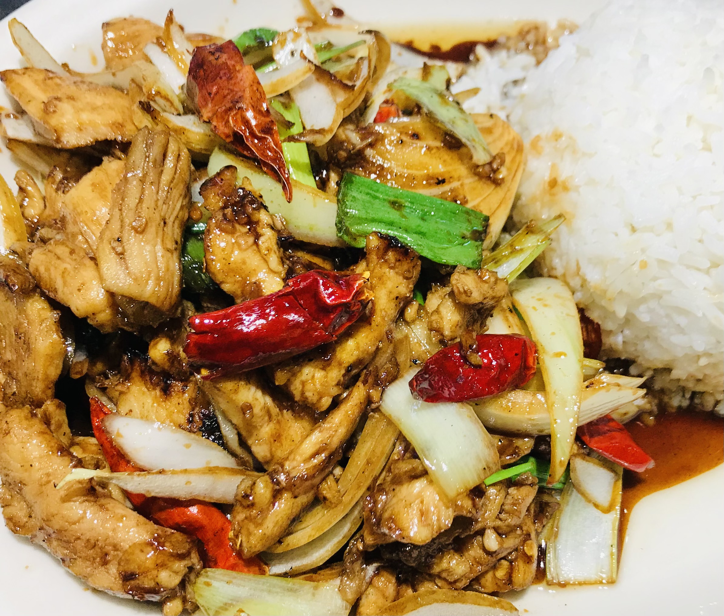 Order Mongolian Chicken food online from Rice & Noodles Chinese Kitchen store, Bellevue on bringmethat.com