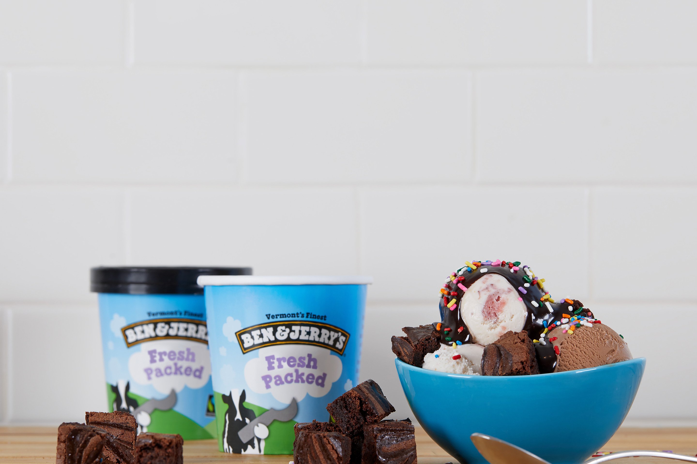 Order Sundae Kit for 3-4 people food online from Ben & Jerry store, Sevierville on bringmethat.com