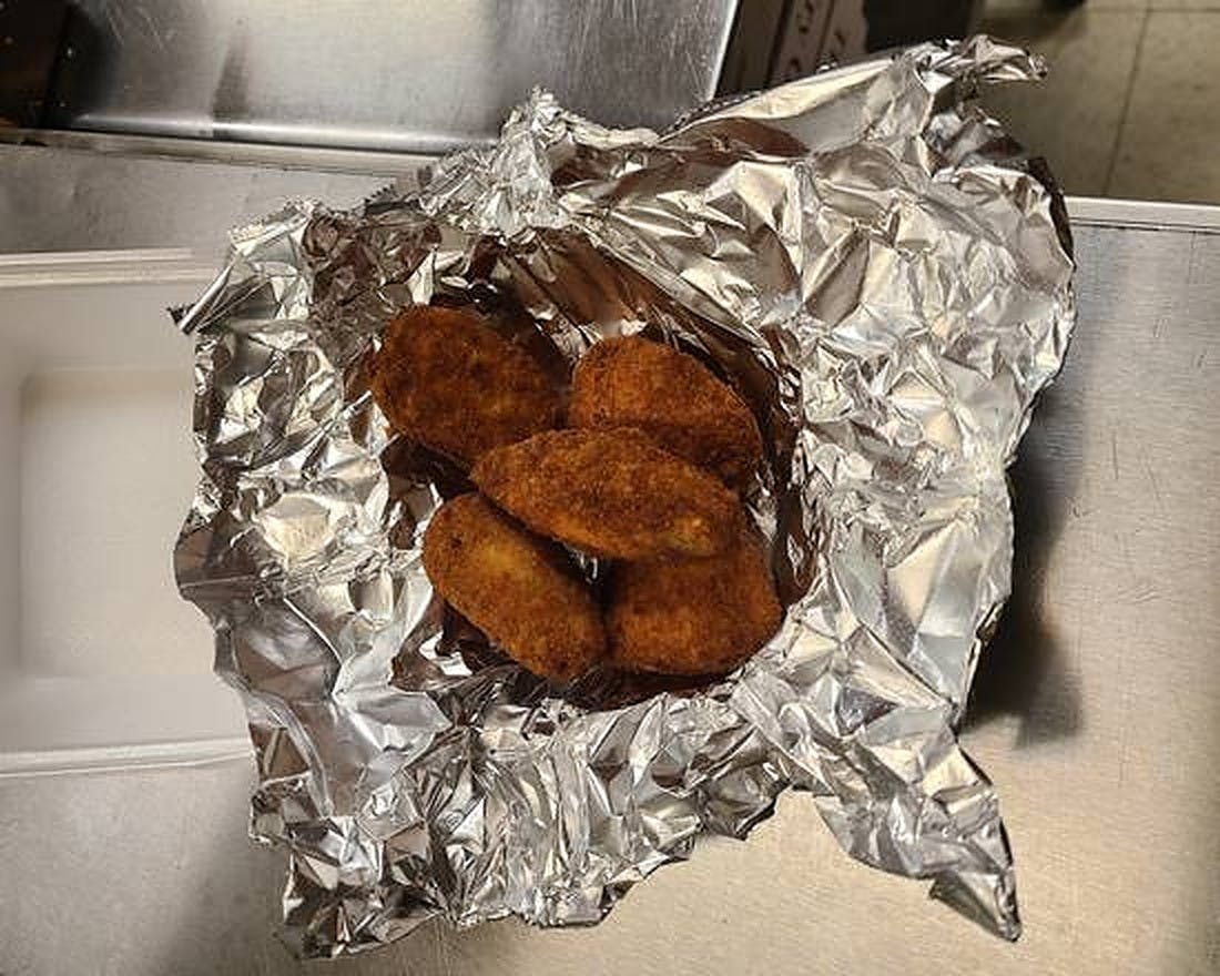 Order Jalapeno Poppers - 5 Pieces food online from Cornersburg Pizza store, Boardman on bringmethat.com