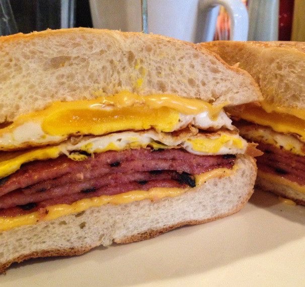 Order Taylor Ham, Egg Breakfast Sandwich (NO CHEESE) food online from Six Corners Café store, North Bergen on bringmethat.com