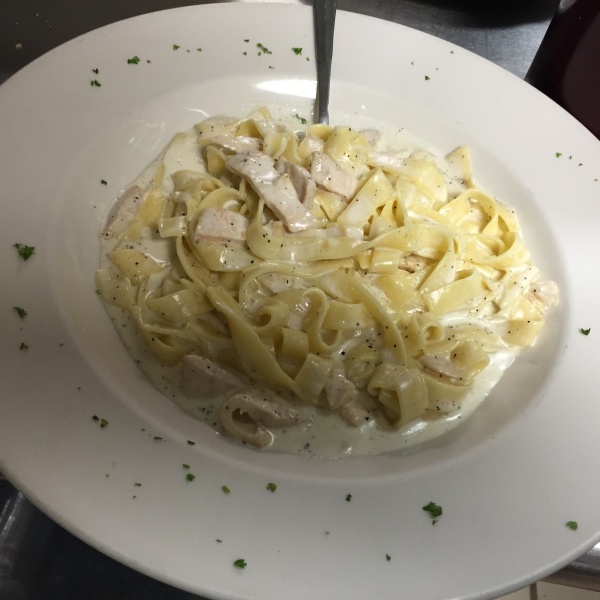 Order Chicken Alfredo food online from Roma's Italian Bistro store, Duncanville on bringmethat.com