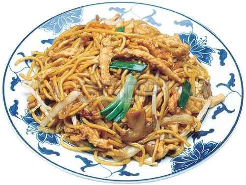 Order 89. Chicken Lo Mein food online from Star House store, Framingham on bringmethat.com
