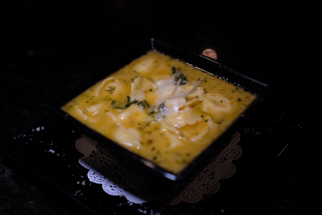 Order Tortellini Con Brodo food online from The Downtown Cafe store, Glen Cove on bringmethat.com