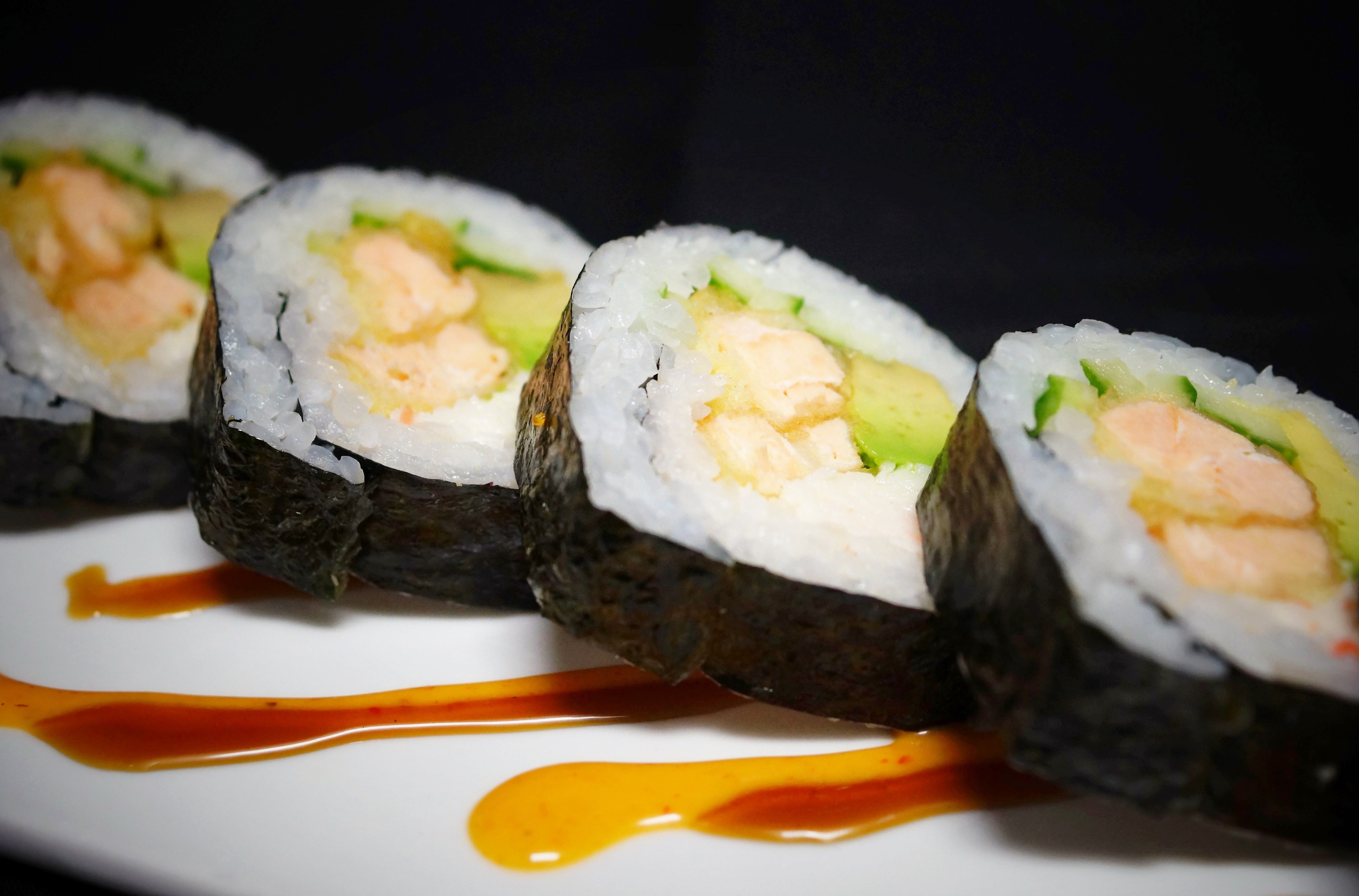 Order Salmon Tempura Roll food online from Sakura Sushi And Grill store, Albuquerque on bringmethat.com