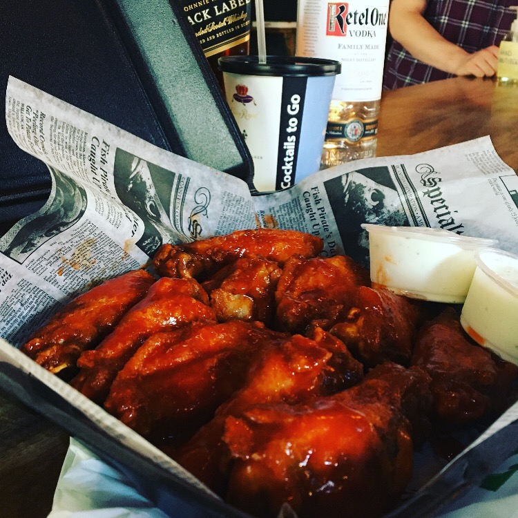 Order Traditional Wings food online from Pub Mahone store, Columbus on bringmethat.com