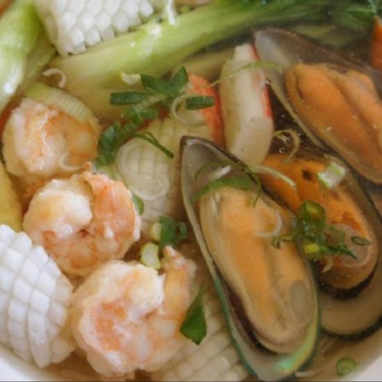 Order Seafood Rice Noodle Soup￼ food online from Tasty Palace store, Antelope on bringmethat.com