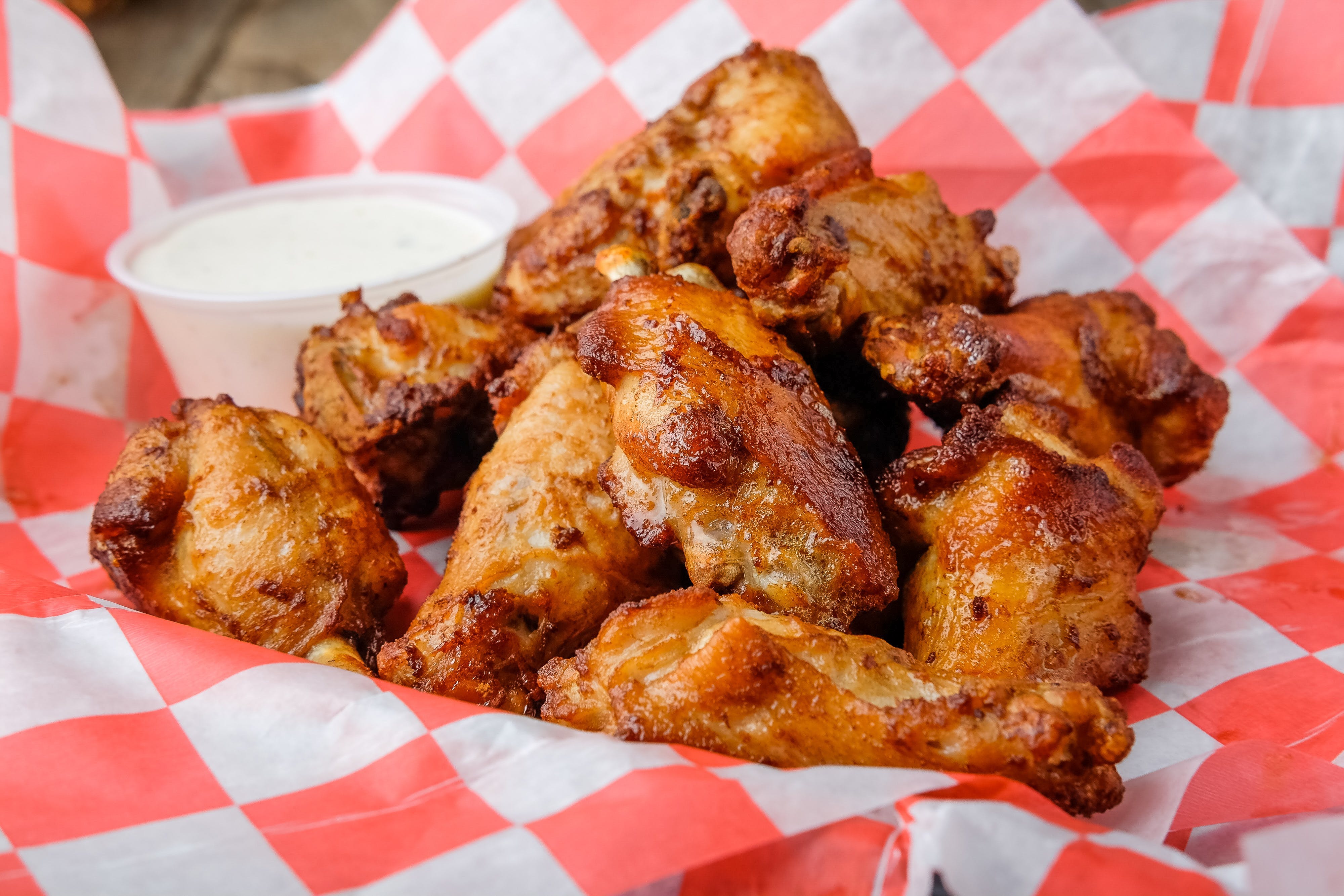 Order Wings - 10 Pieces food online from Jim's Razorback Pizza store, Springdale on bringmethat.com