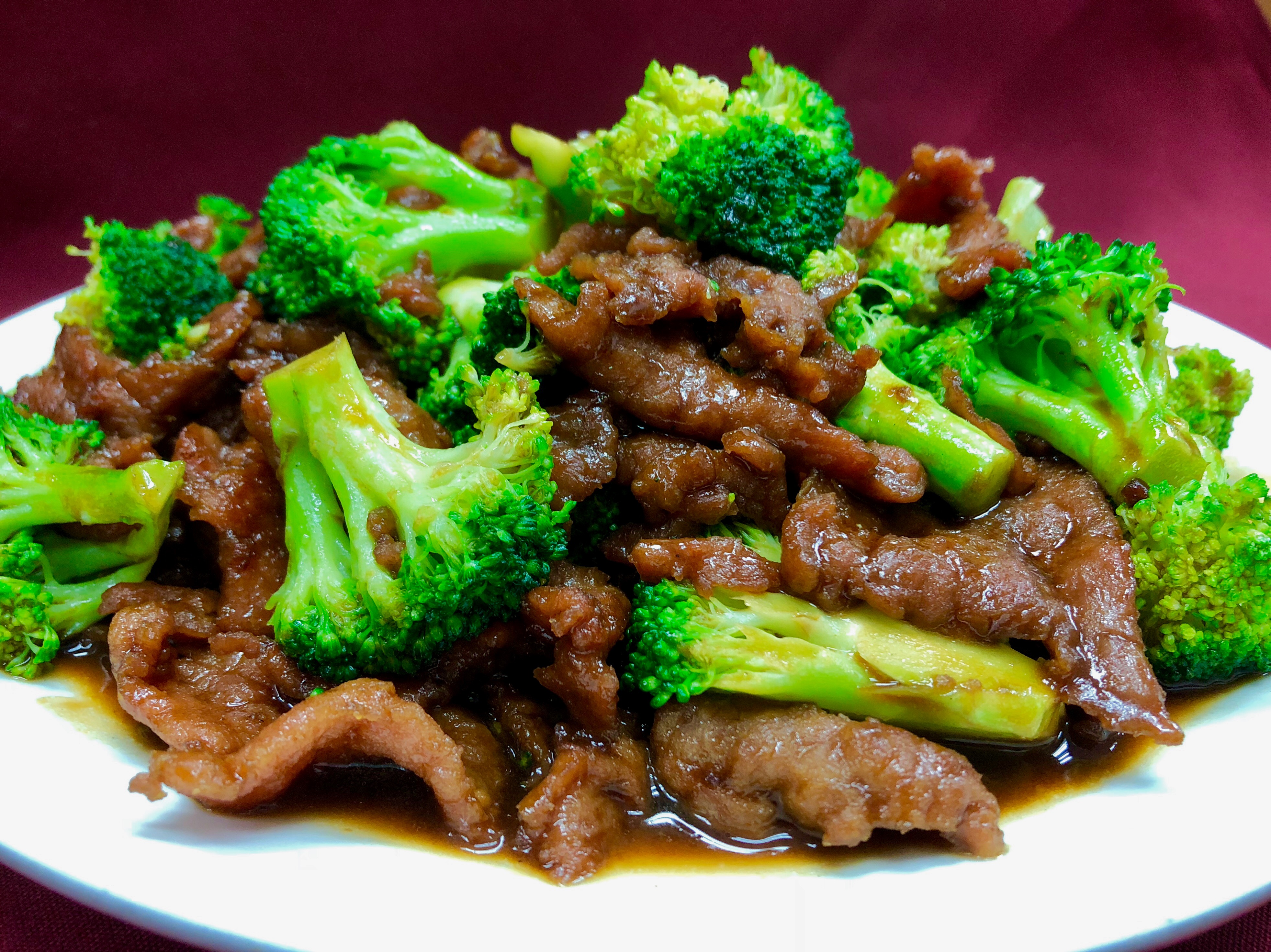 Order D02. Beef Broccoli food online from Szechuwan Garden store, Simi Valley on bringmethat.com