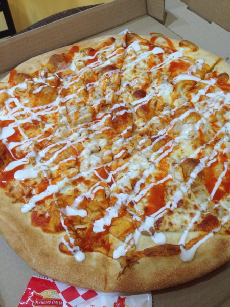 Order Buffalo Chicken Pizza food online from Cafe Bambino's store, Pasadena on bringmethat.com