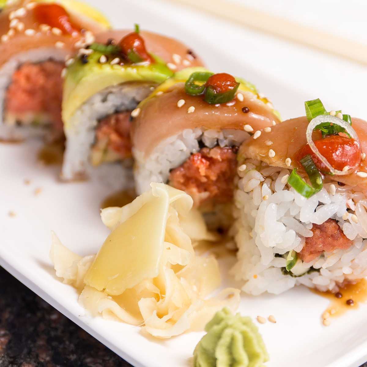 Order Aloha Roll food online from Sushi Q store, Los Angeles on bringmethat.com