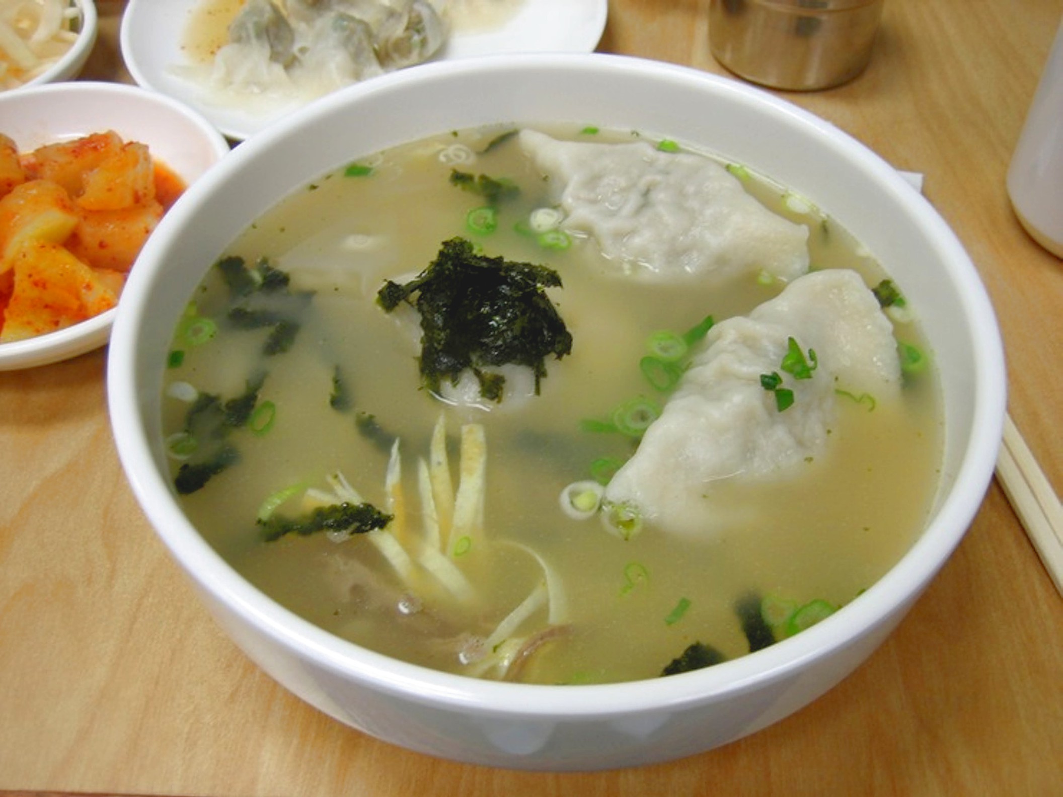 Order F-17. Dumpling Soup (만둣국/饺子汤) food online from Restaurant Namsan store, Los Angeles on bringmethat.com