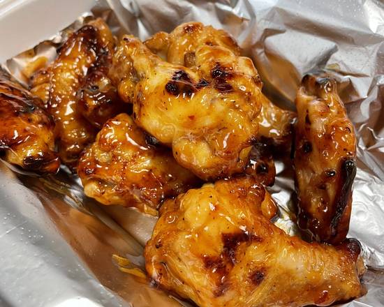 Order Chicken Wings (Bone In) food online from Blazzin Pizza Corp store, Vancouver on bringmethat.com