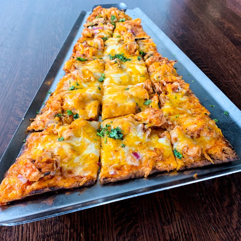 Order BBQ Chicken Flatbread Appetizer food online from Granite City store, Naperville on bringmethat.com