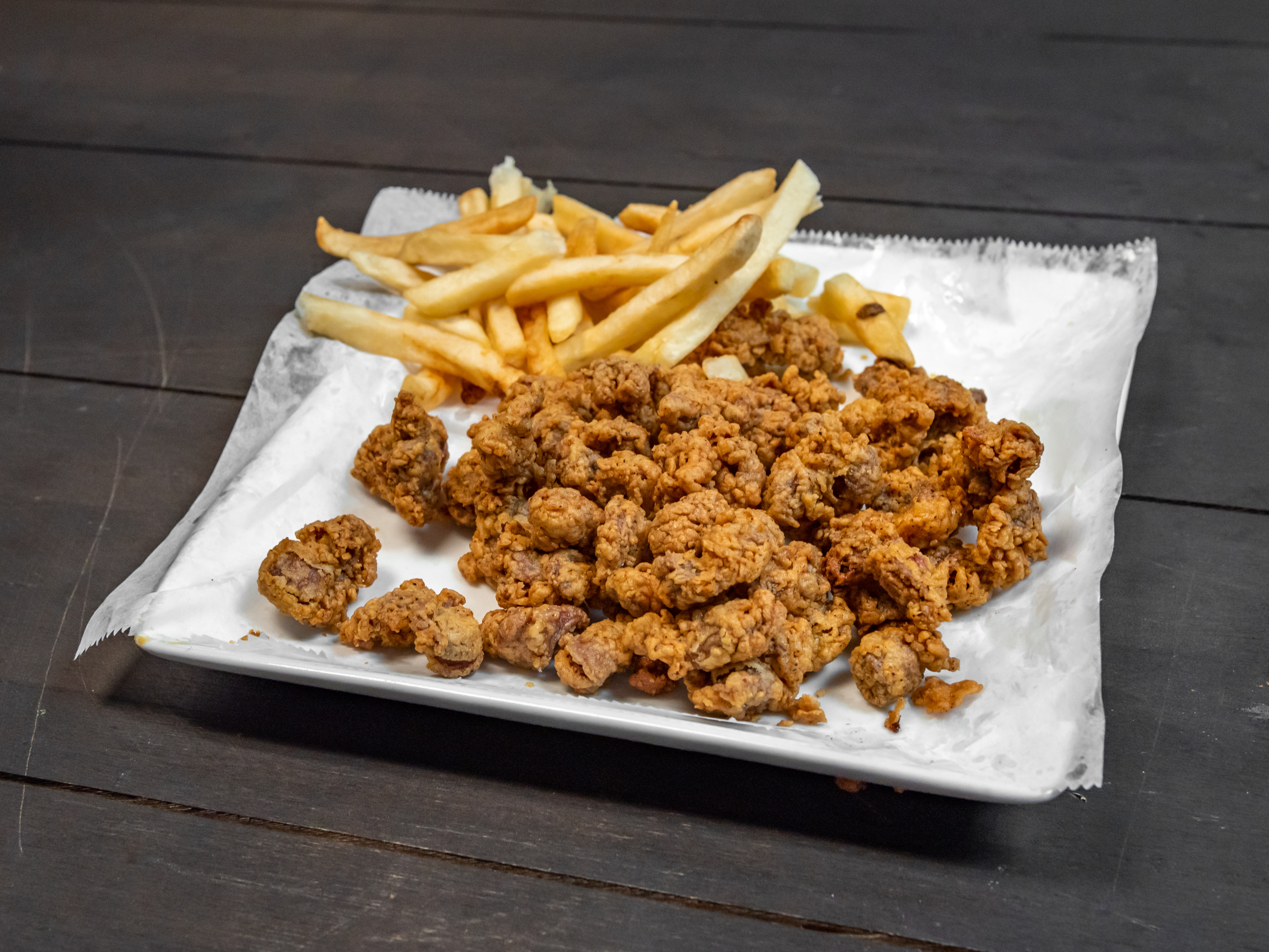 Order Chicken Gizzard food online from M & M Chicken & Fish store, Columbus on bringmethat.com