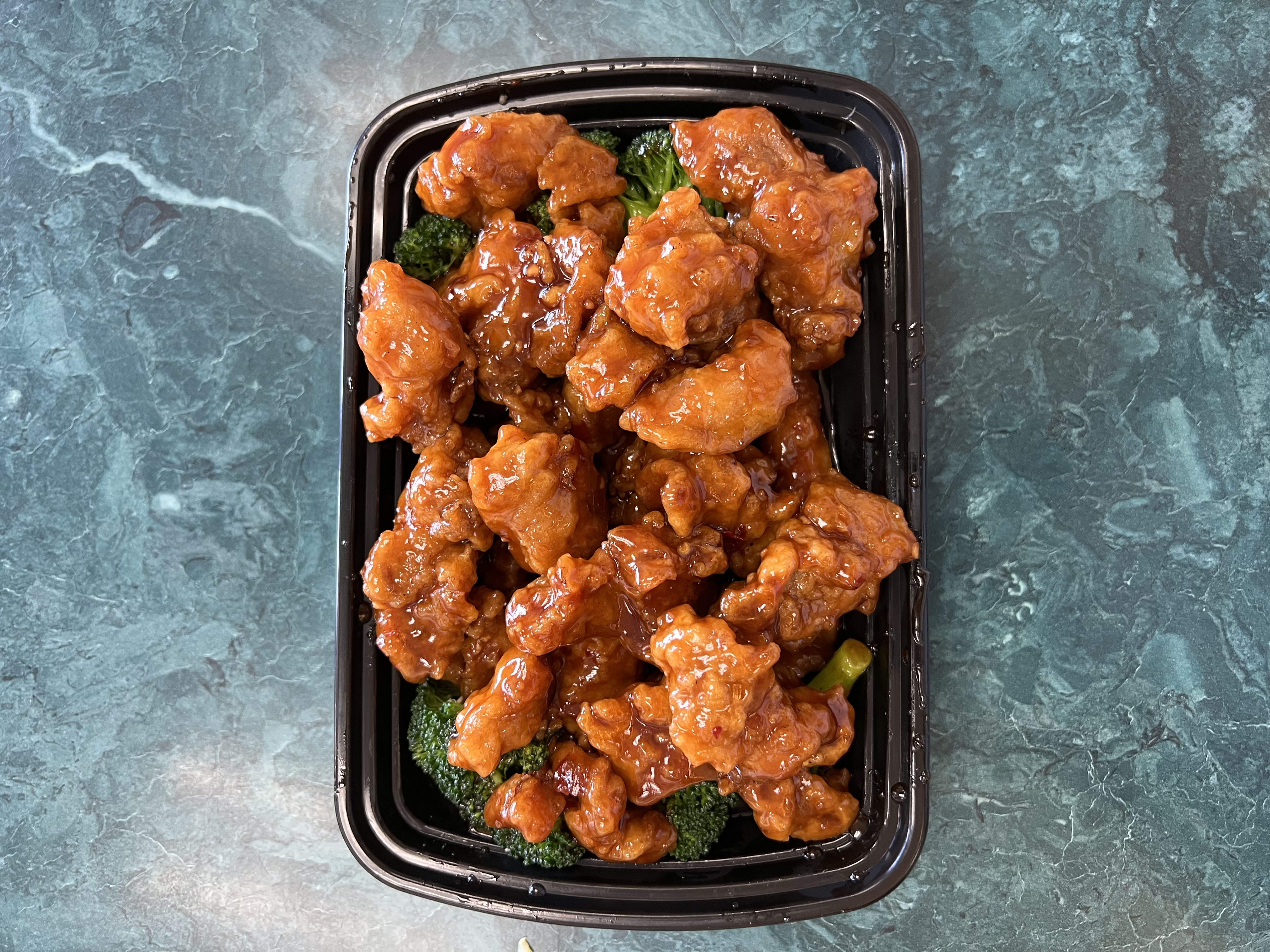 Order S10. General Tso's Chicken food online from Golden China Express store, Worthington on bringmethat.com