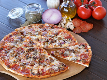 Order Works Pizza food online from Davanni's store, Plymouth on bringmethat.com