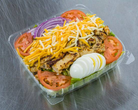 Order Grilled Chicken Salad food online from Papa Pizza & Bbq store, Farmington Hills on bringmethat.com