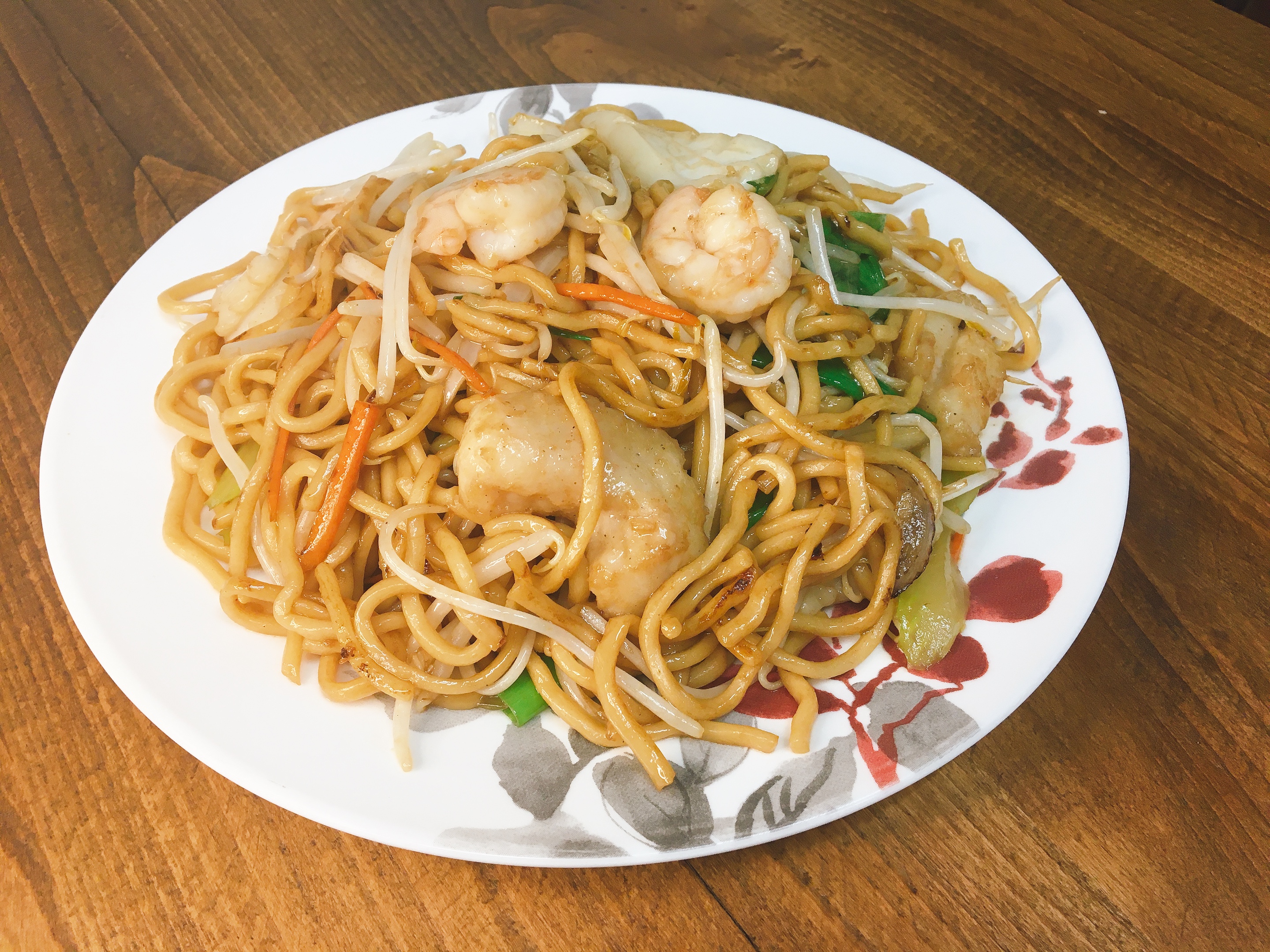 Order Seafood Chow Mein food online from China Garden store, Castro Valley on bringmethat.com