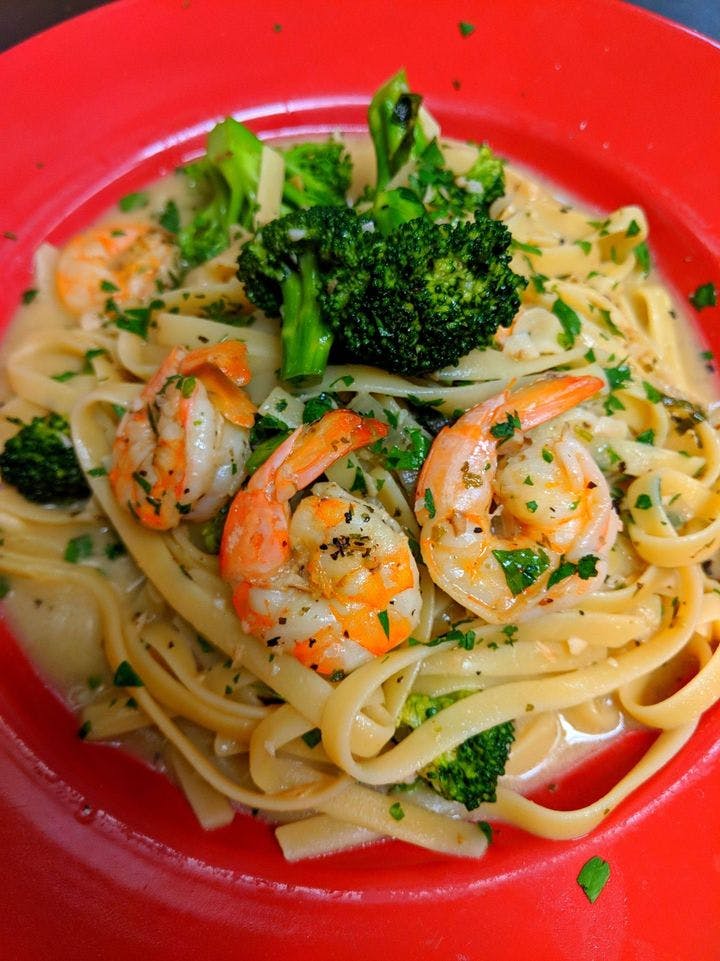 Order Shrimp & Broccoli - Entree food online from Pietanza's store, Bartlett on bringmethat.com