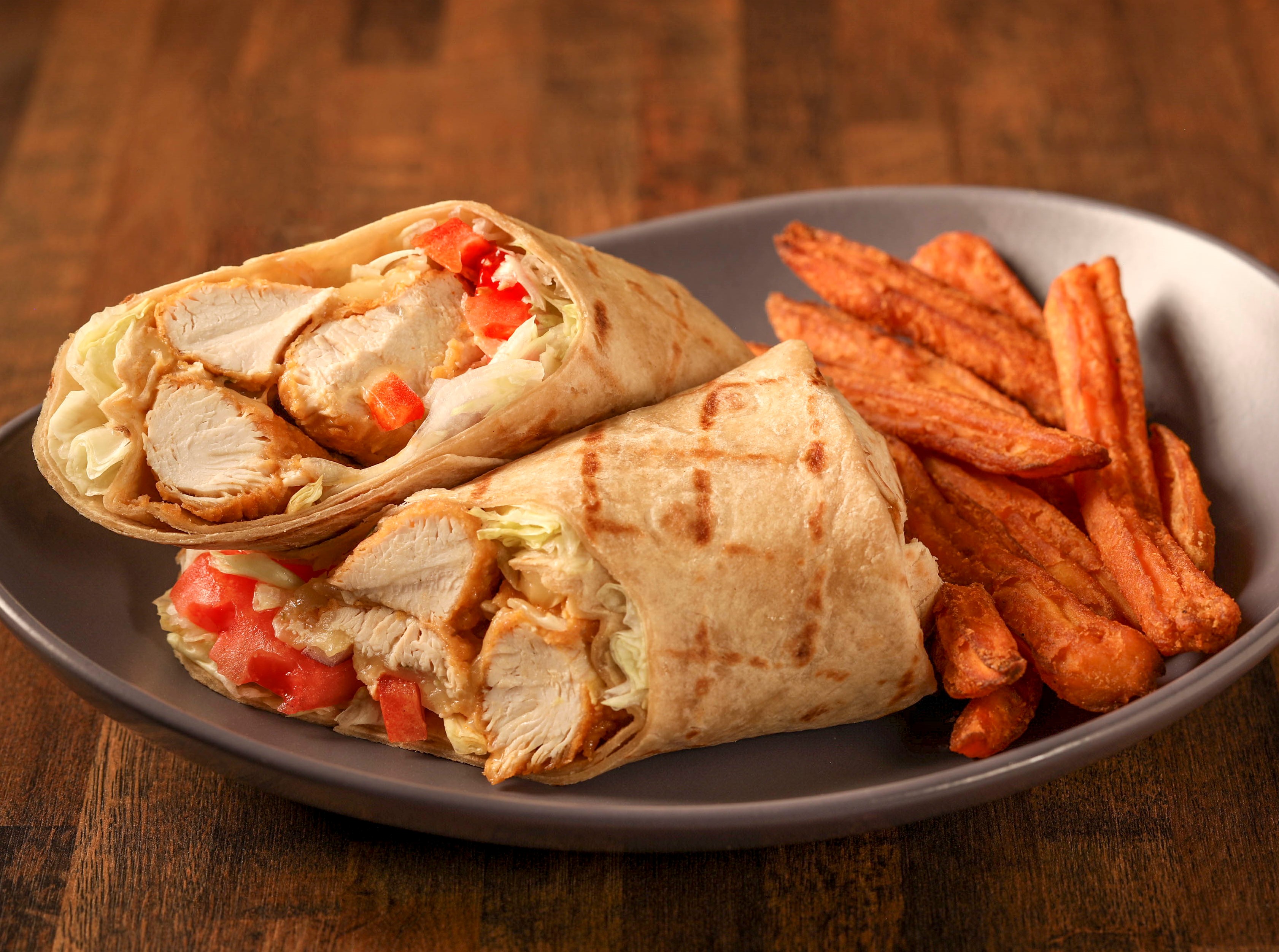 Order Buffalo Chicken Wrap food online from In The Game store, Peabody on bringmethat.com