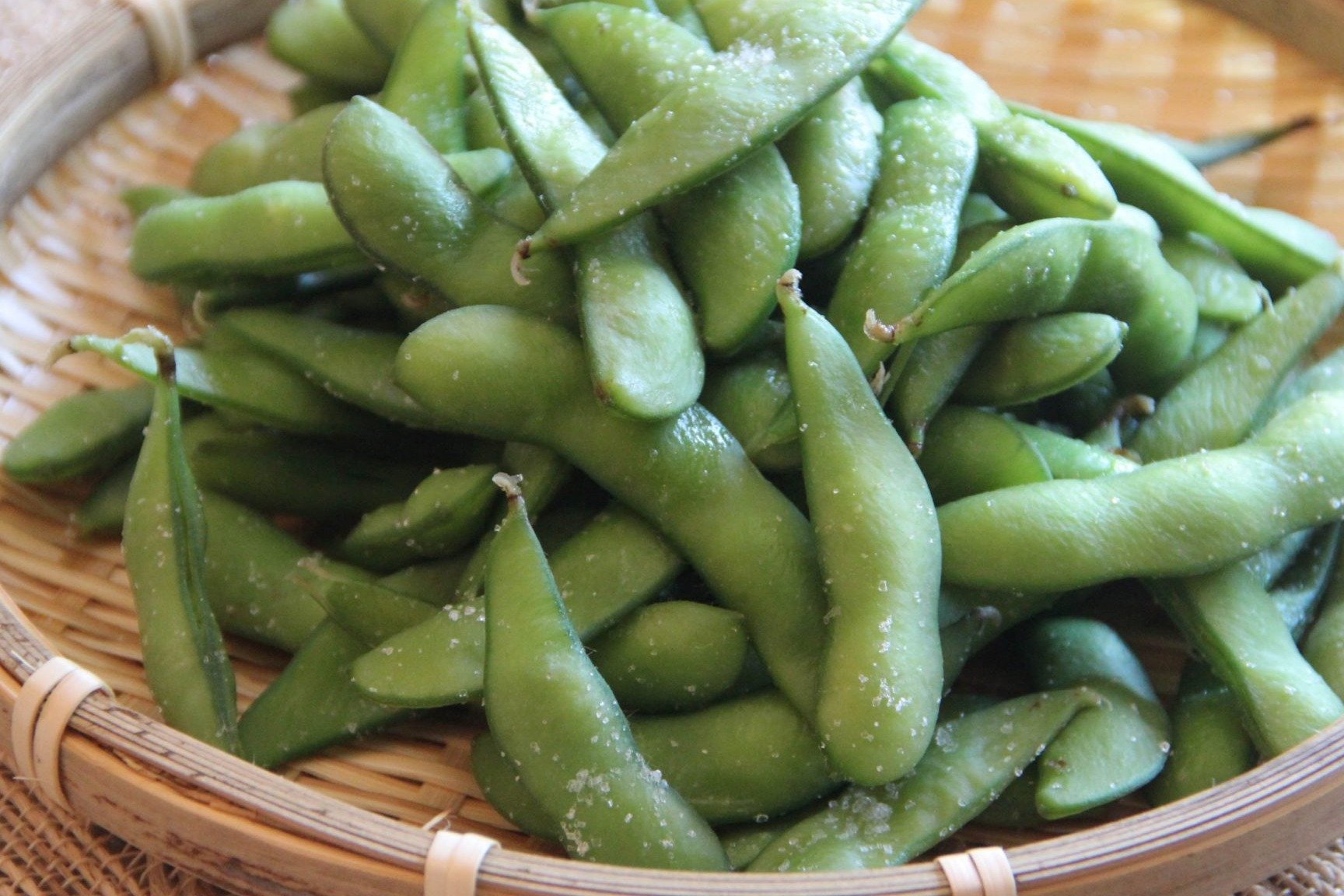 Order A01. Edamame-毛豆 food online from Soho Sushi store, Grand Rapids on bringmethat.com