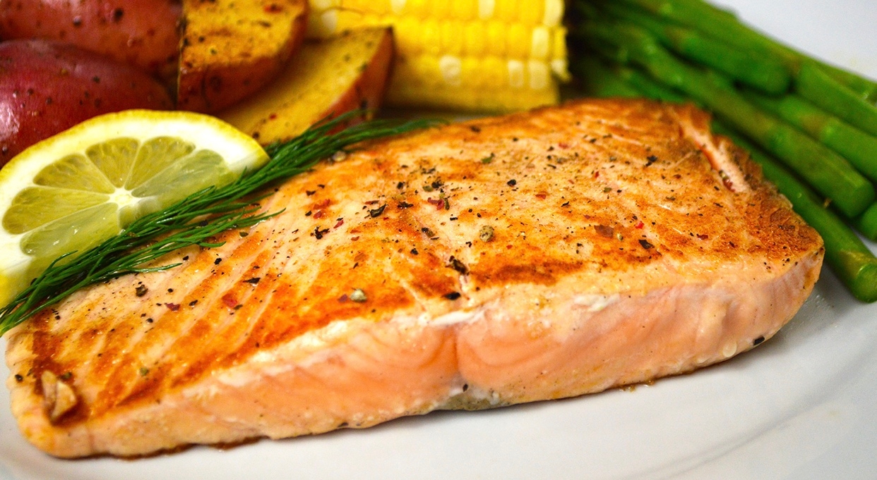Order Norwegian Salmon Filet food online from Captain’s Curbside Seafood store, Trappe on bringmethat.com