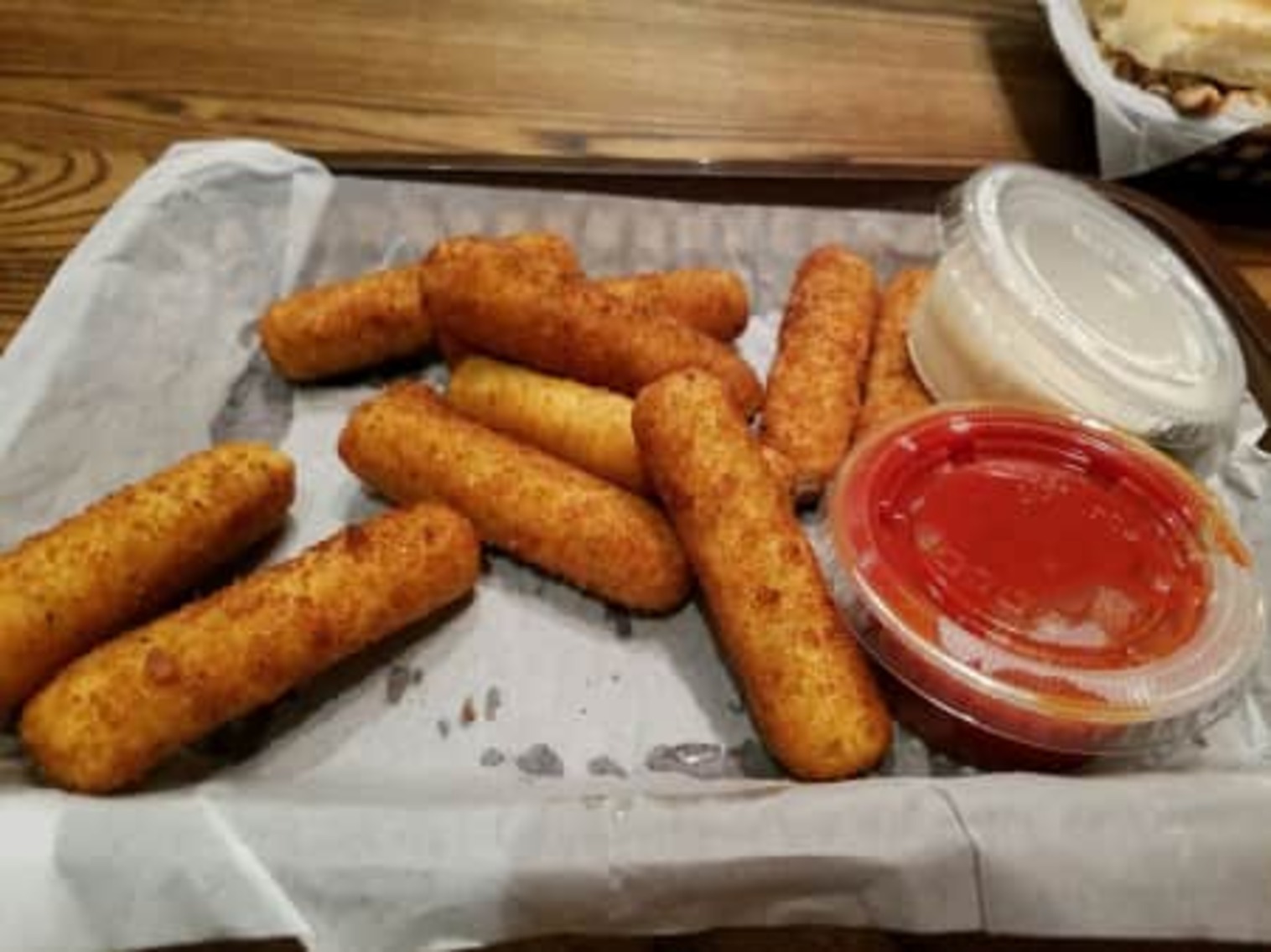 Order Mozzarella Cheese Sticks food online from Jake's Of Willow Glen store, San Jose on bringmethat.com