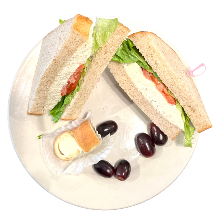 Order Tuna Sandwich food online from Social Vinings store, Atlanta on bringmethat.com