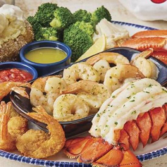 Order Ultimate Feast® food online from Red Lobster store, San Antonio on bringmethat.com