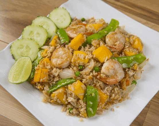 Order Mango Fried Rice food online from B Thai Cuisine store, Lynnwood on bringmethat.com