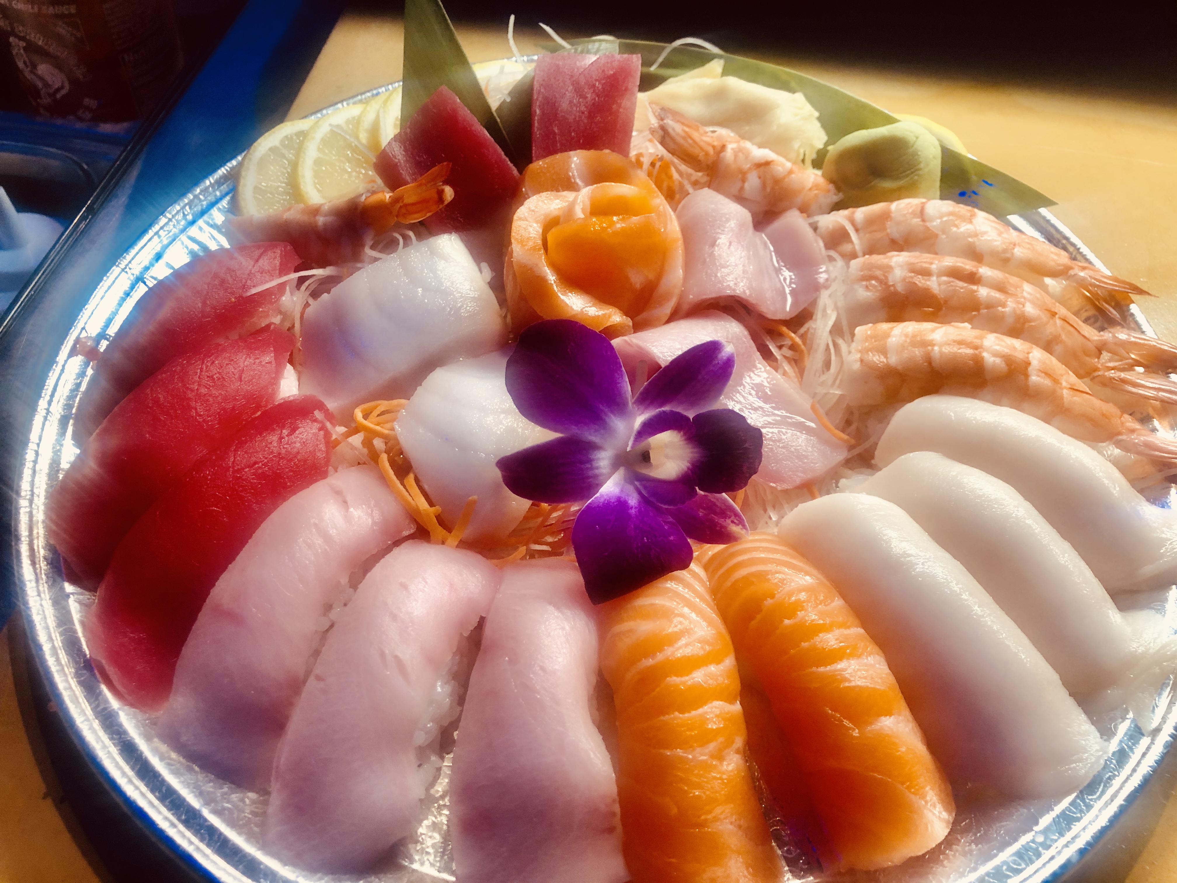 Order SS1 food online from Suguni Sushi store, Chicago on bringmethat.com