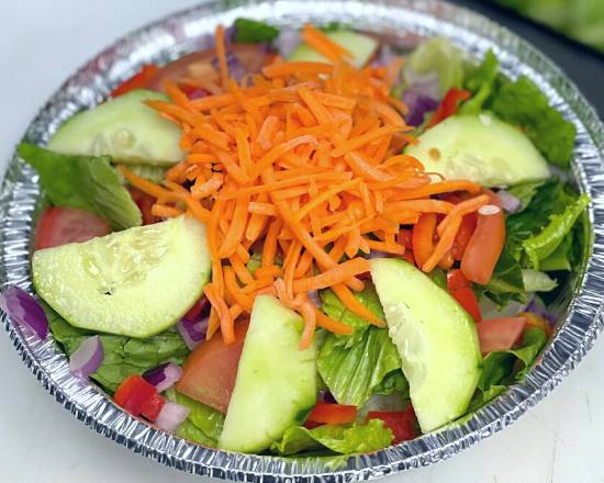 Order Garden Salad food online from Mike's New York Pizzeria store, Ladera Heights on bringmethat.com