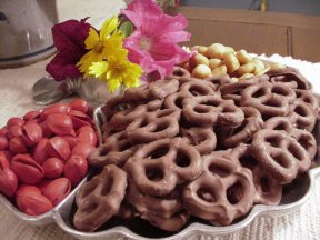Order 503. Chocolate Coated Pretzels food online from Heggy Candy Company store, Canton on bringmethat.com