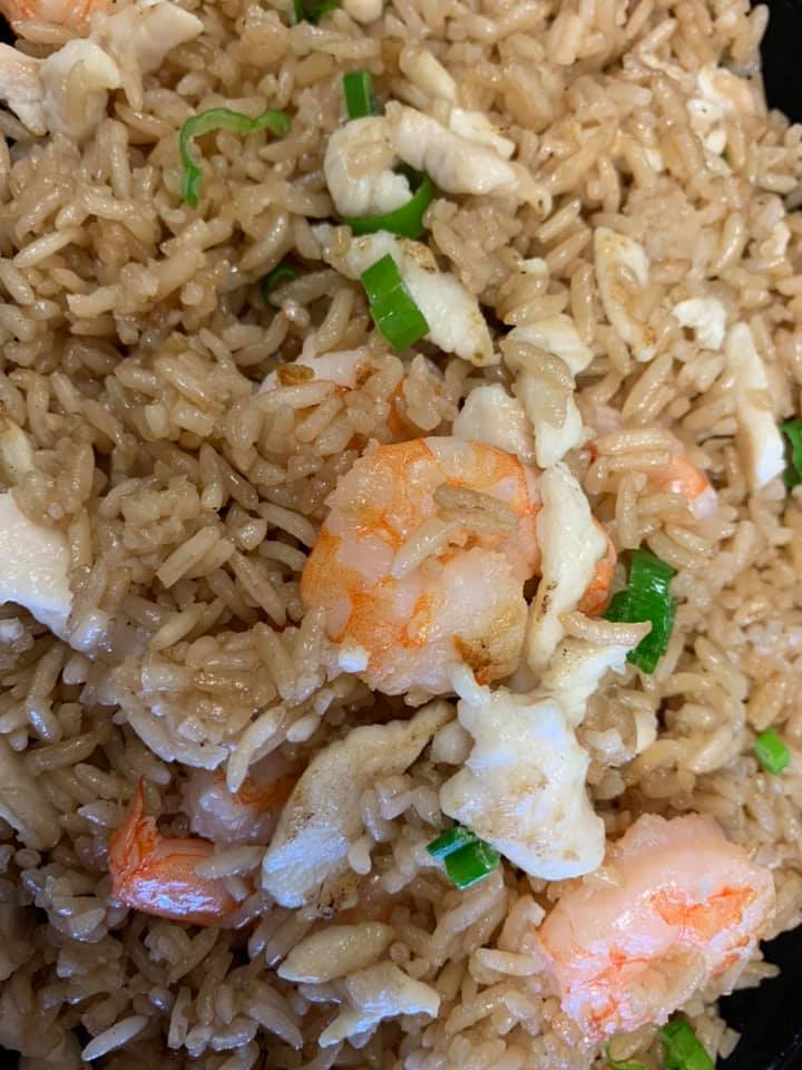 Order R6. Shrimp Fried Rice food online from Rice King Chinese Restaurant store, Toledo on bringmethat.com