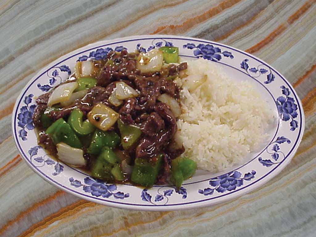 Order 819. Bell Pepper and Onion in Black Bean Sauce Over Rice Plate food online from San Sun store, San Francisco on bringmethat.com