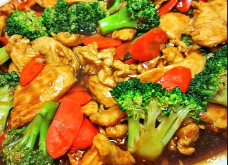 Order Chicken with Broccoli food online from Peking Buffet store, Glassboro on bringmethat.com