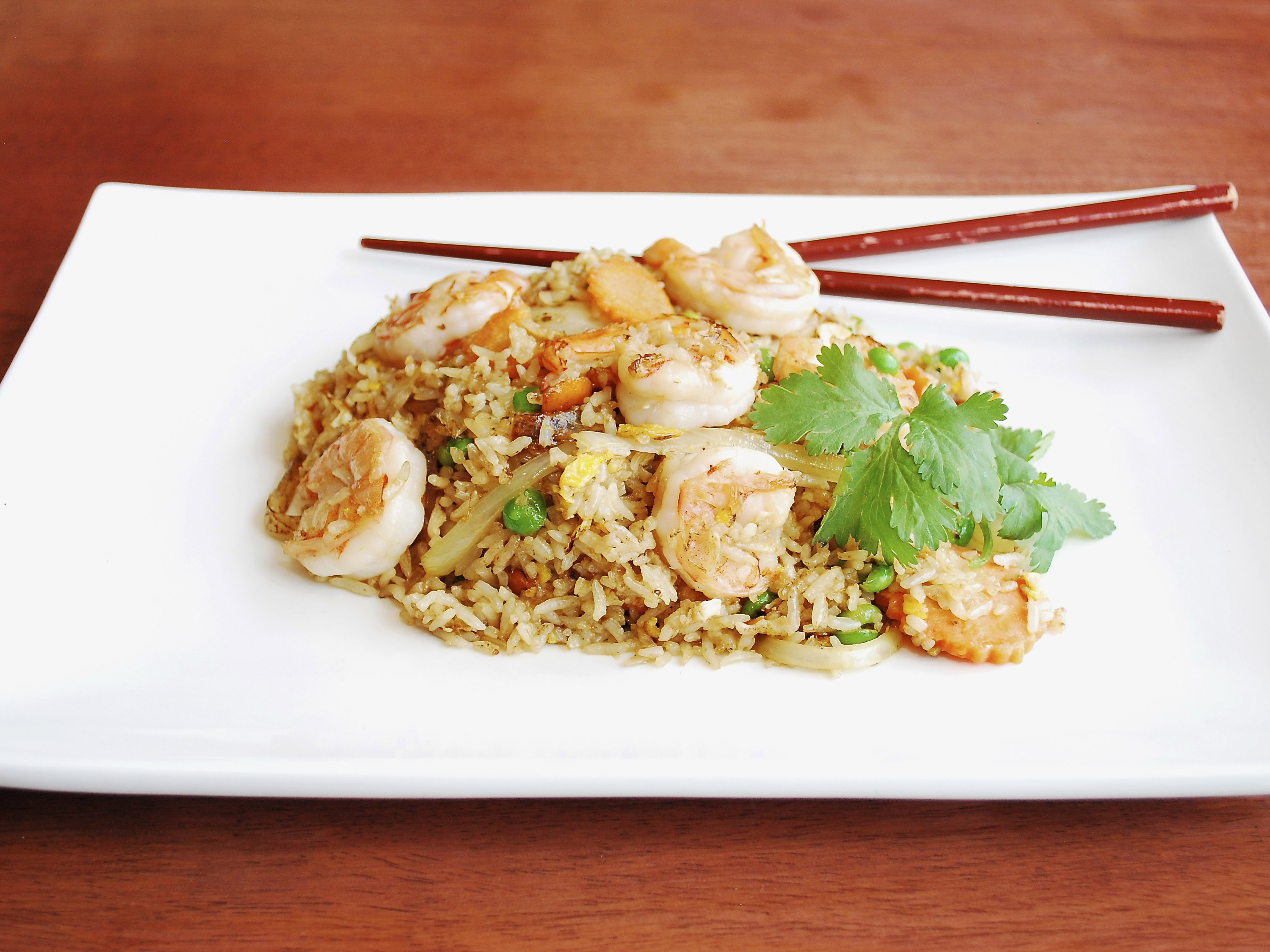 Order Fried Rice food online from Pho's Thai Cuisine store, Chicago on bringmethat.com