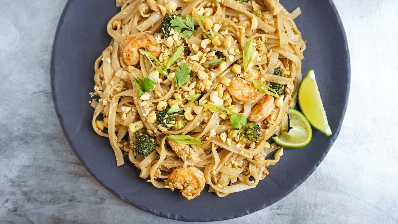 Order Pad Thai food online from Ginza Japanese Cuisine store, Wethersfield on bringmethat.com