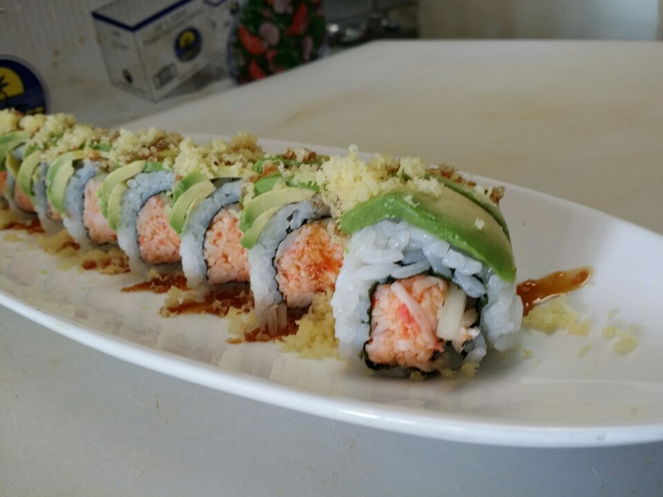 Order Mountain View Roll food online from Arata Sushi & Bowl store, Las Vegas on bringmethat.com
