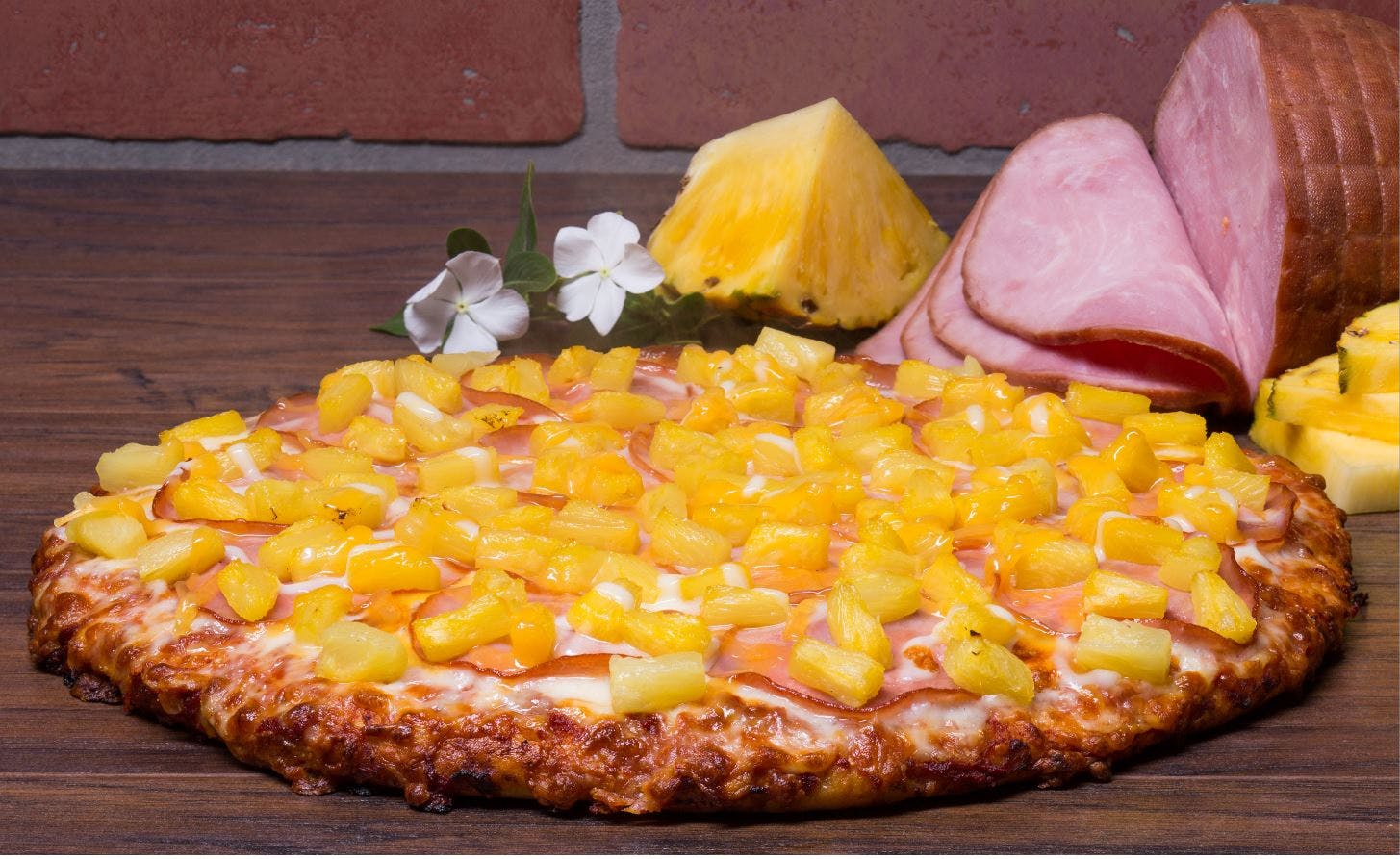 Order Diamond Head Pizza - Mini 6" (6 Slices) food online from Mountain Mike's Pizza store, Marina on bringmethat.com