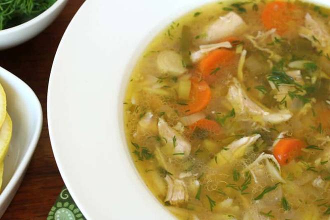 Order Chicken Soup w/Veg 28oz food online from Lieder Pico store, Los Angeles on bringmethat.com