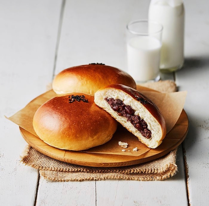 Order Red Bean Bread food online from Tous Les Jours store, Natick on bringmethat.com