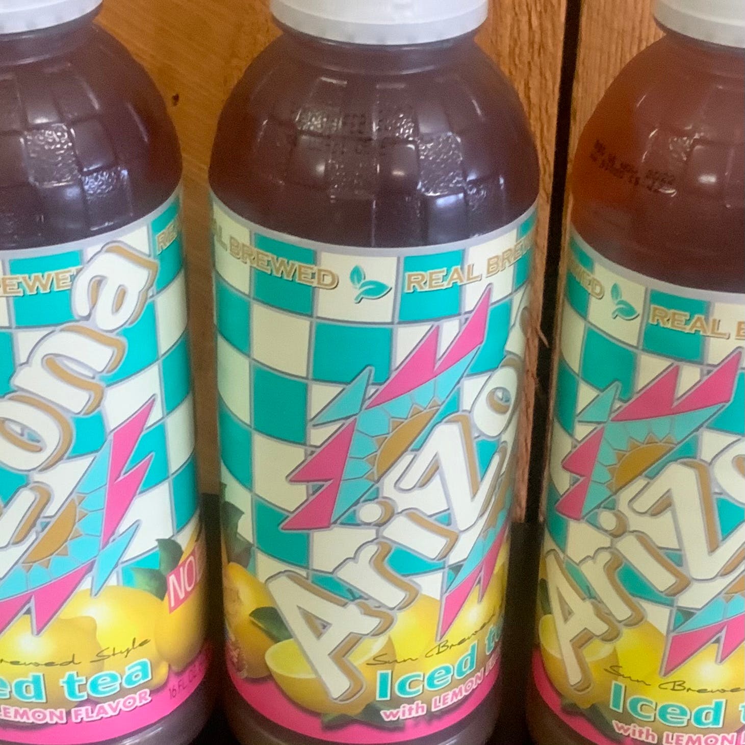 Order Iced Tea - 16.9 Bottled food online from Whatinthe Sam Hills Brick Oven Pizza store, Wilkes-Barre on bringmethat.com