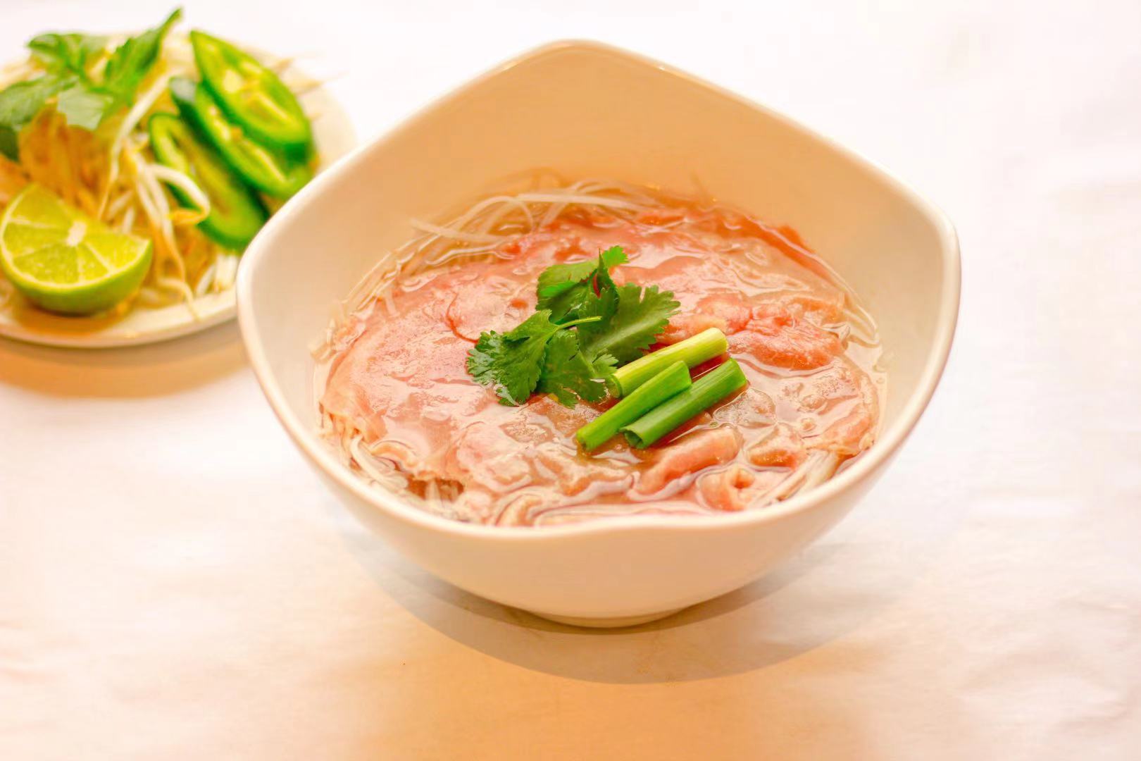 Order V1. Vietnamese Pho with Beef 越南牛 food online from Noodle & I store, West Lafayette on bringmethat.com