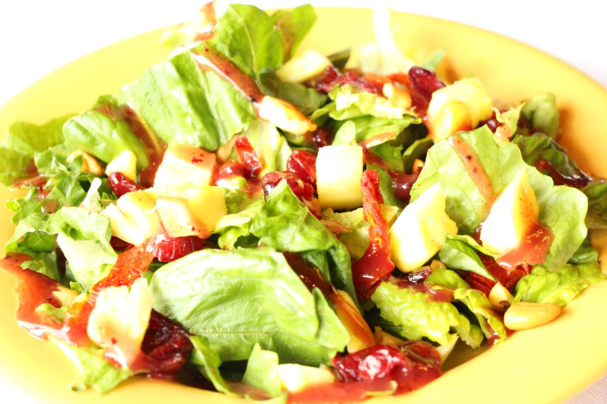 Order Nutty Hawaiian Salad food online from Palios Pizza Cafe of Mansfield store, Mansfield on bringmethat.com