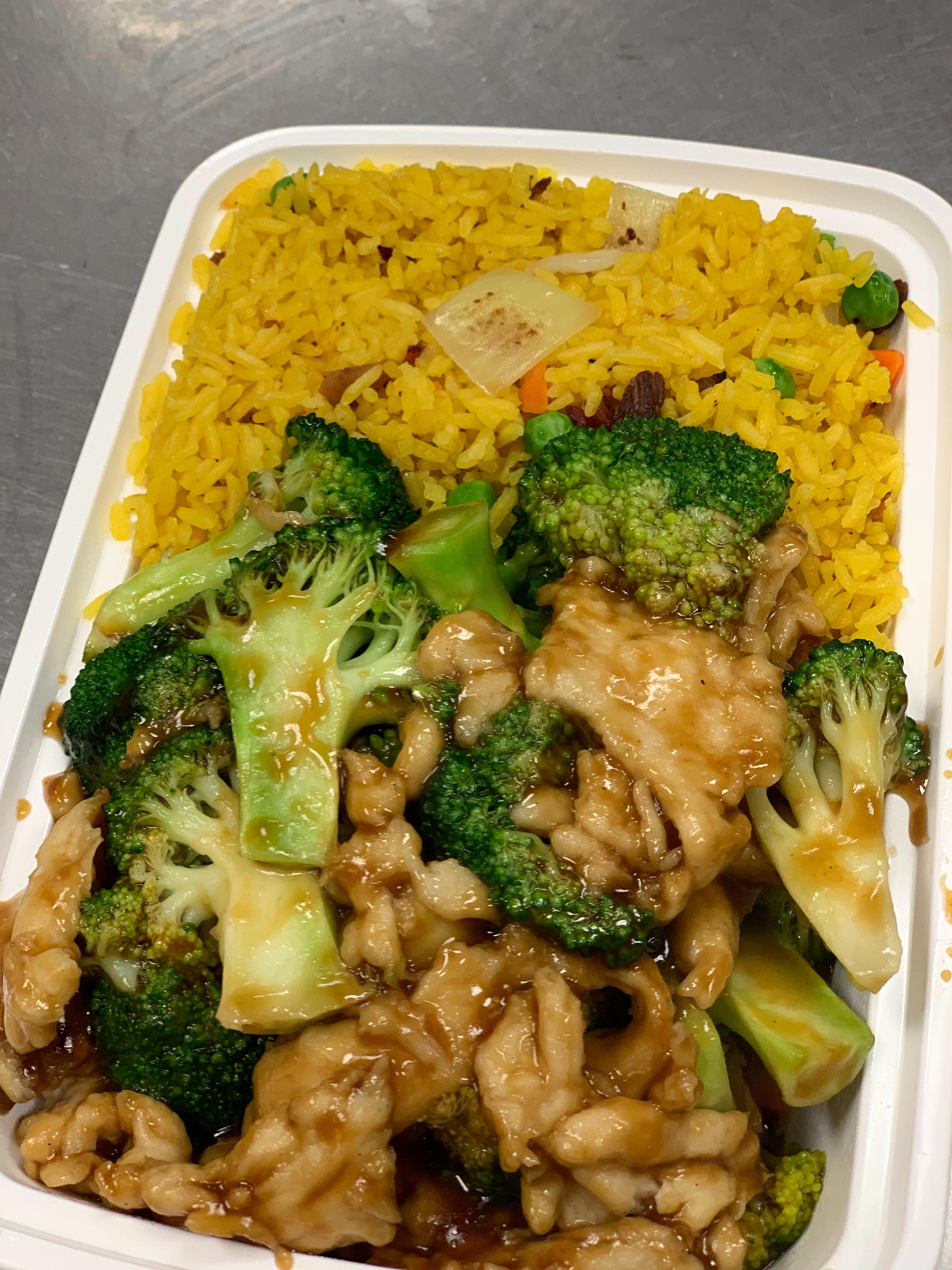 Order C10. Chicken with Broccoli Platter 晚-芥兰鸡 food online from Sheng Garden Chinese Restaurant store, Teaneck on bringmethat.com