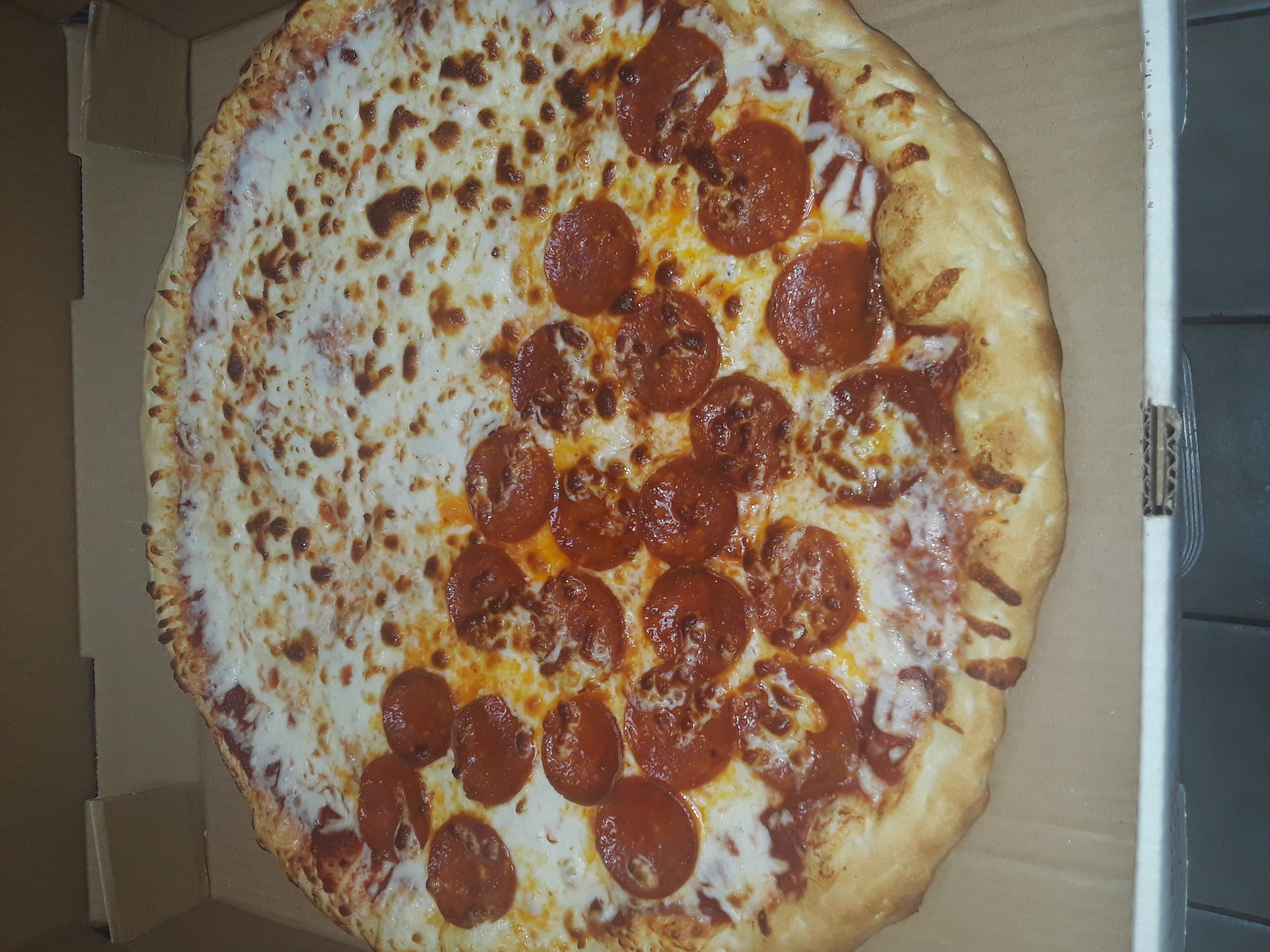 Order 3 Topping Pizza Special food online from Jenny's Pizza & Pasta store, Houston on bringmethat.com