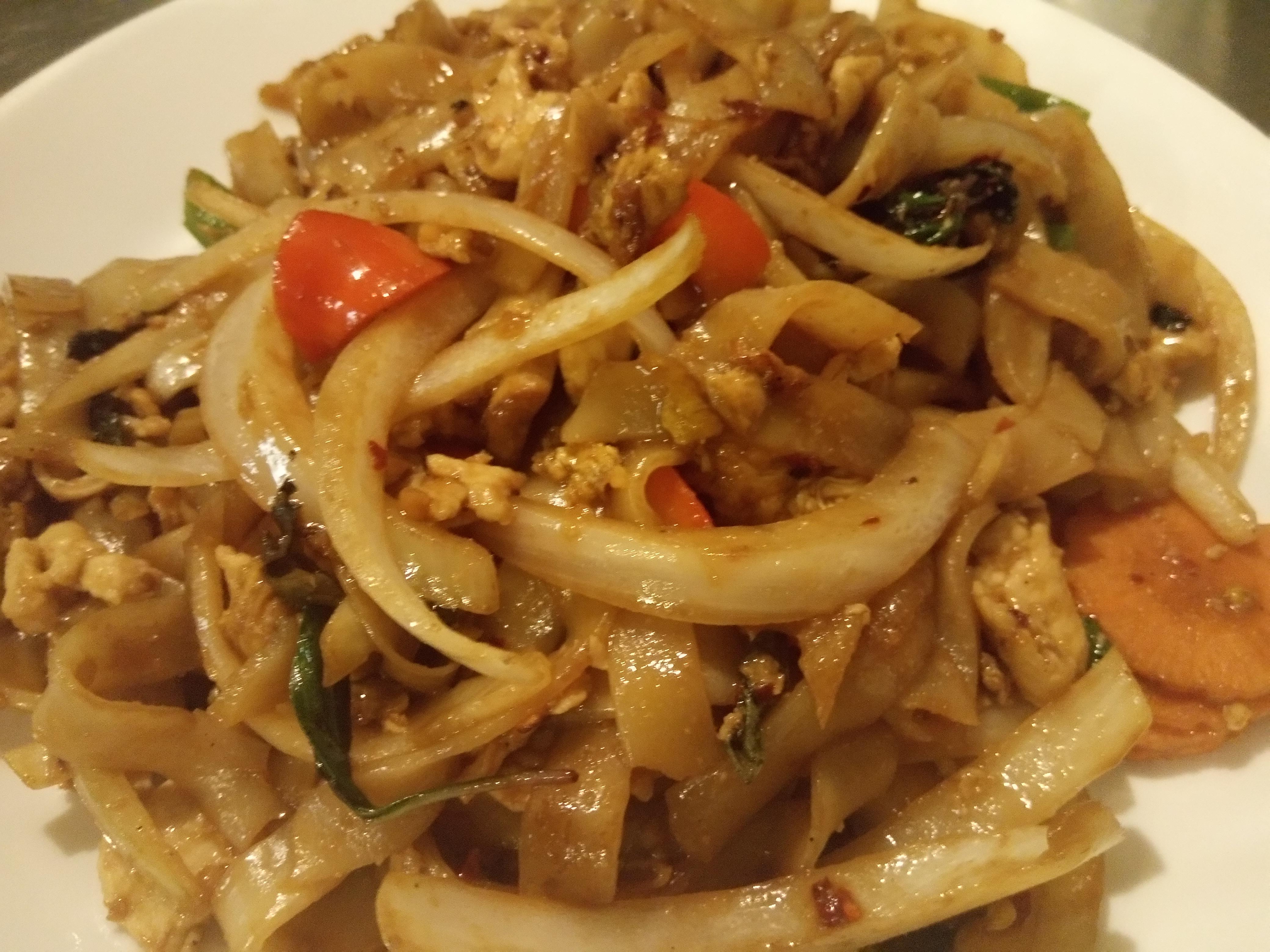 Order Pad Kee Mao food online from Bangkok Express store, Cincinnati on bringmethat.com